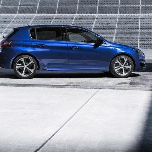 Paris Motor Show Peugeot  GT Hatchback