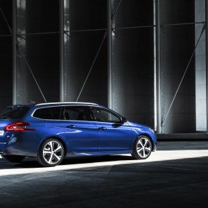 Paris Motor Show Peugeot  GT SW