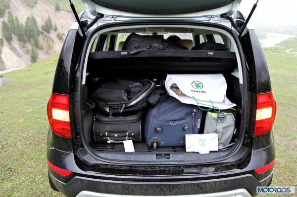 2014 Skoda yeti boot (3)
