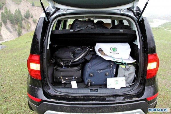 2014 Skoda yeti boot (3)