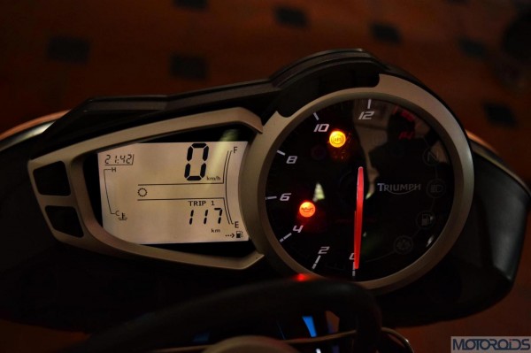 2014 Triumph Street Triple Speedometer