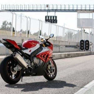 BMW S  RR Official Images