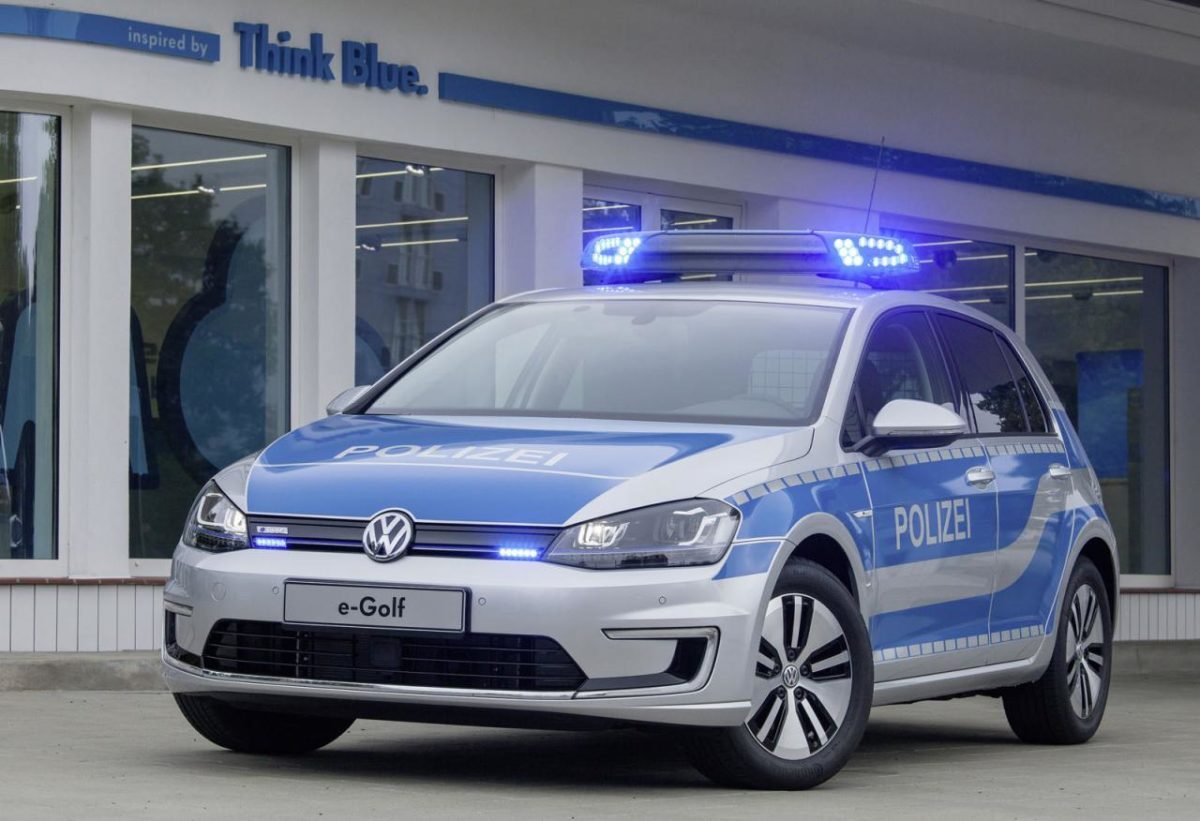 Volkswagene GolfPoliceCarUnveiled