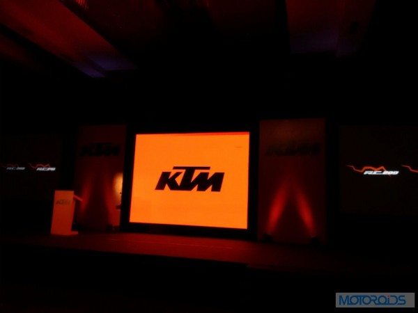 KTM-RC200-RC390-Live-From_launch