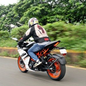 KTM RC Review Action Shots