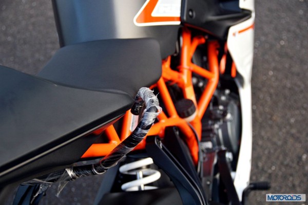 KTM-RC390-Review-Pillion-Grab-Bar-Close-Up