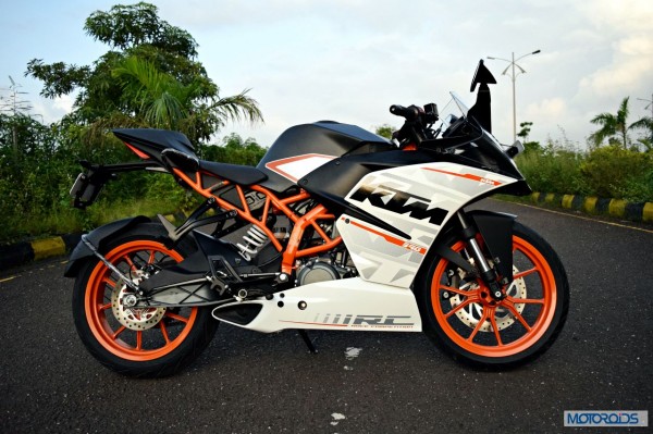 KTM-RC390-Review-Side-Profile