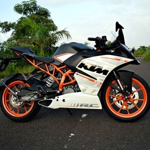 KTM RC vs Kawasaki Ninja  vs KTM Duke