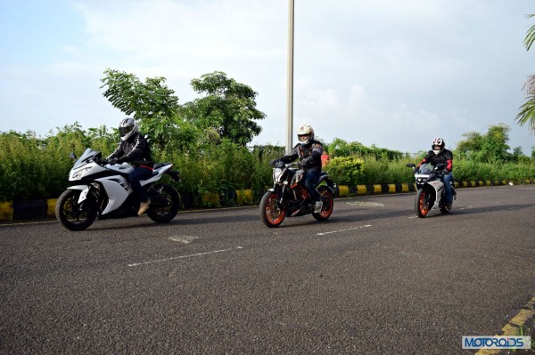 KTM RC390 vs Kawasaki Ninja 300 vs KTM Duke 390 (14)