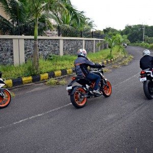 KTM RC vs Kawasaki Ninja  vs KTM Duke