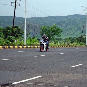 KTM RC vs Kawasaki Ninja  vs KTM Duke