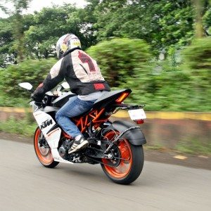 KTM RC vs Kawasaki Ninja  vs KTM Duke