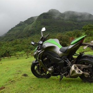 Kawasaki Z scenery