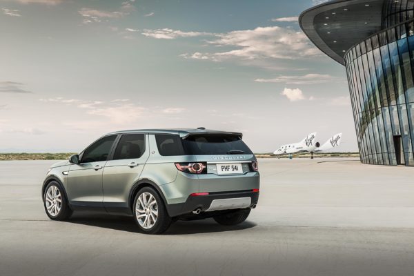 Land-Rover-Discovery-Sport-Official-Launch-Image-11