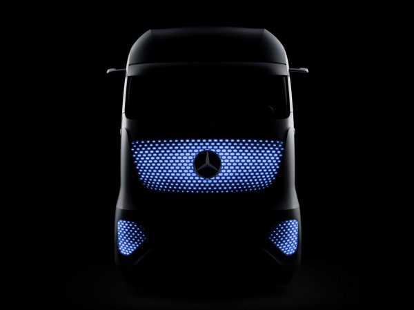 Mercedes-Benz Future Truck 2025 Images and Details (9)