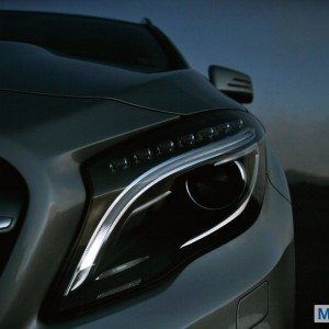 Mercedes GLA class headlamp