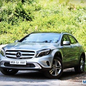 Mercedes GLA class side