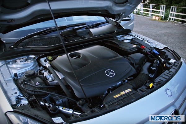 Merceds GLA Class engine (1)