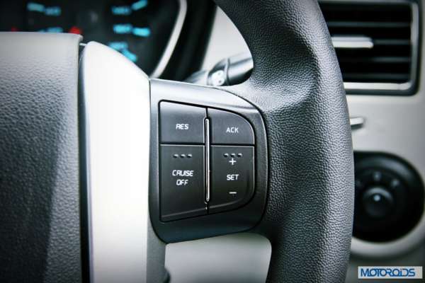 New 2014 Mahindra Scorpio interiors (17)