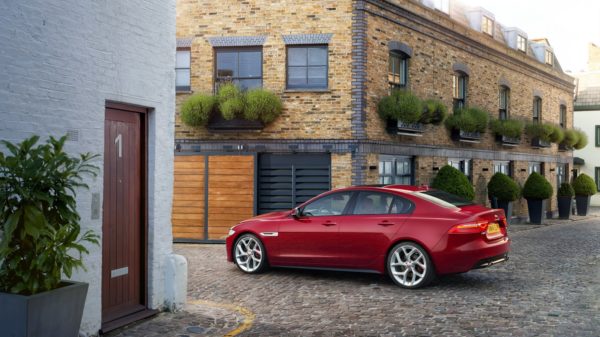 New 2016 Jaguar XE officially revealed Images and details (30)