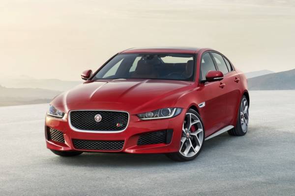 New 2016 Jaguar XE officially revealed Images and details (33)