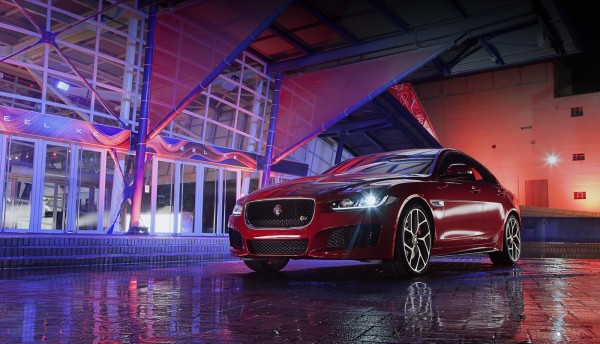 New 2016 Jaguar XE officially revealed Images and details (49)