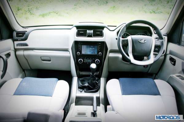 New Mahindra Scorpio Dashboard (3)