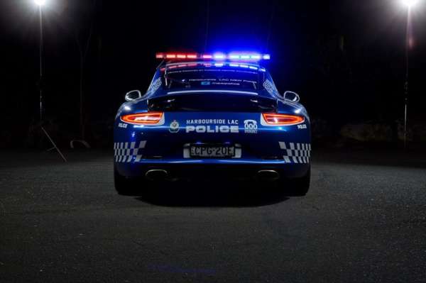 Porsche 911 Carrera cop car (1)