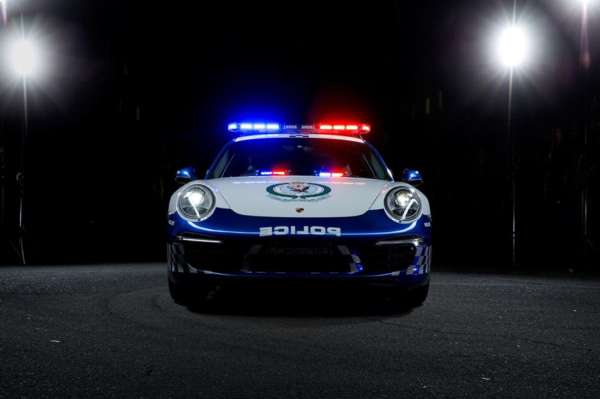 Porsche 911 Carrera cop car (3)