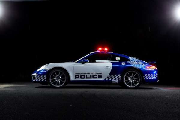 Porsche 911 Carrera cop car (6)