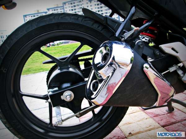 Suzuki-Gixxer-155-Review-Exhaust