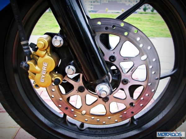 Suzuki-Gixxer-155-Review-Front-Disc-Brake