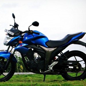 Suzuki Gixxer  Review Image