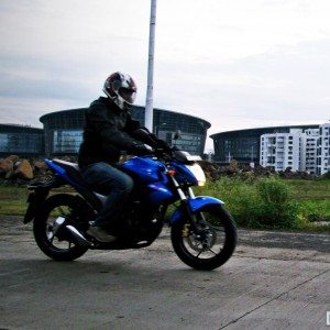 Suzuki Gixxer  Review Image