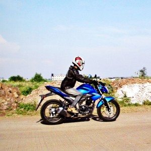 Suzuki Gixxer  Review Image