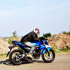 Suzuki Gixxer  Review Image
