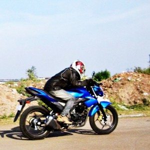 Suzuki Gixxer  Review Image