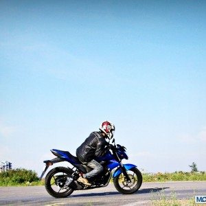 Suzuki Gixxer  Review Image