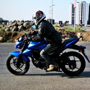 Suzuki Gixxer  Review Image