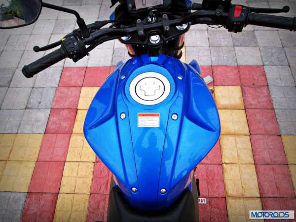 Suzuki-Gixxer-155-Review-Tank (2)