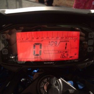 Suzuki Gixxer launch instrument cluster