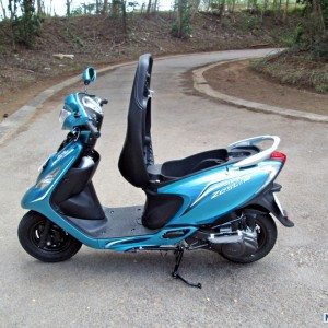 TVS Scooty Zest  Review