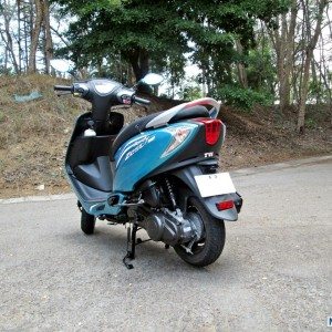 TVS Scooty Zest  Review