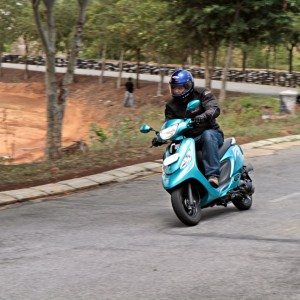 TVS Scooty Zest  Review