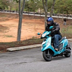 TVS Scooty Zest  Review