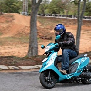 TVS Scooty Zest  Review