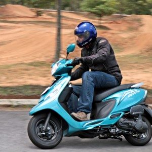 TVS Scooty Zest  Review