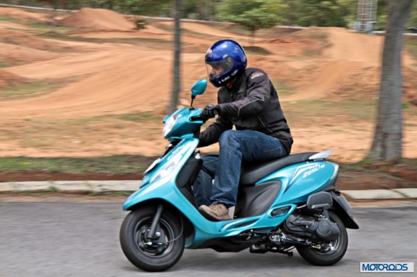 TVS Scooty Zest 110 Review (59)