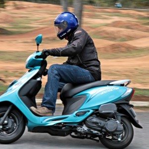 TVS Scooty Zest  Review