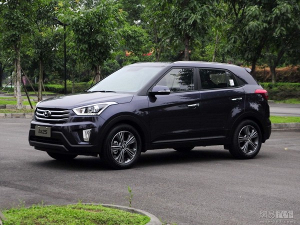 Upcoming Hyundai ix25 detailed images (16)